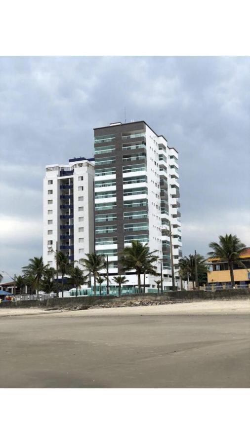 Mongaguá com vista para o Mar pé na areia Exterior foto