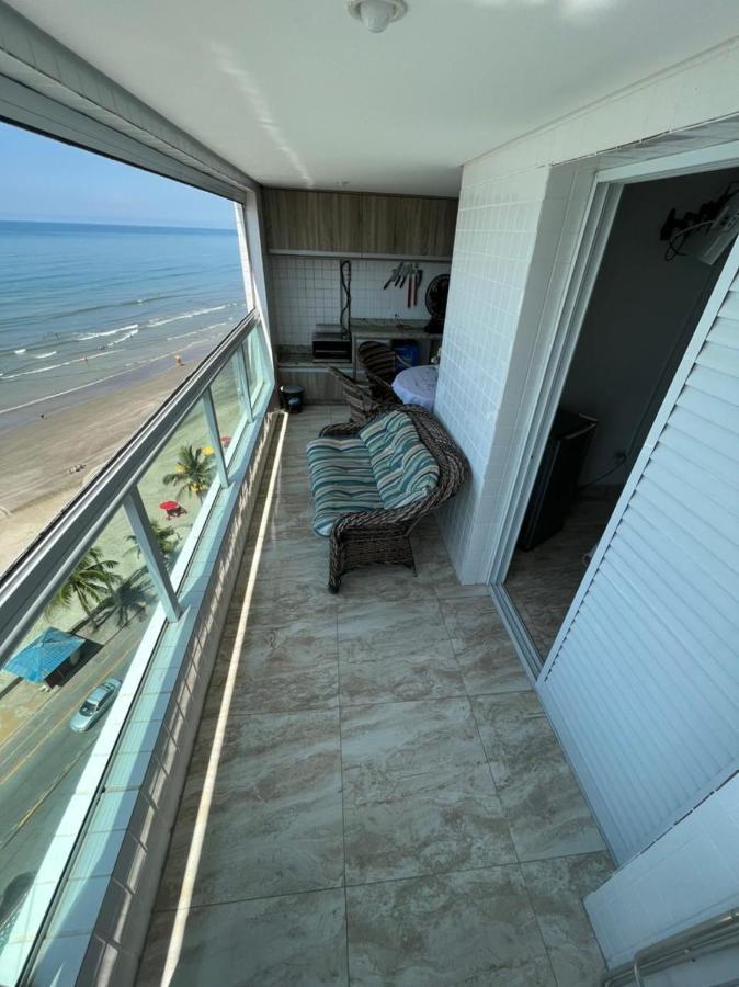 Mongaguá com vista para o Mar pé na areia Exterior foto
